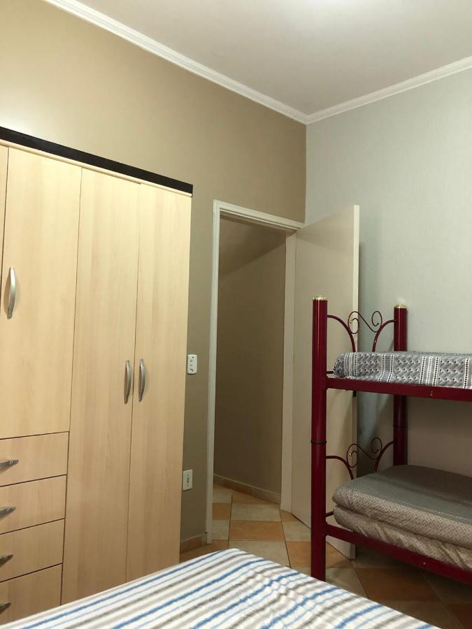 Casa Temporada 8 Pessoas Com Piscina * Olímpia