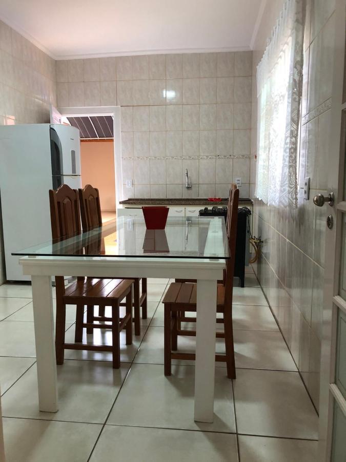 Casa Temporada 8 Pessoas Com Piscina Casa de férias *